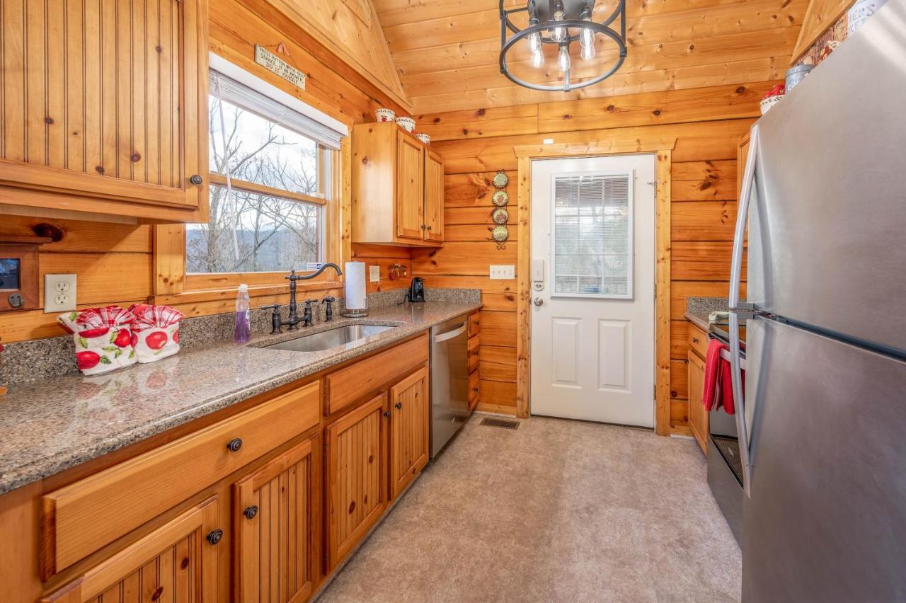 Over The Mountain - Smoky Mountain View Cabin Sevierville Exterior foto